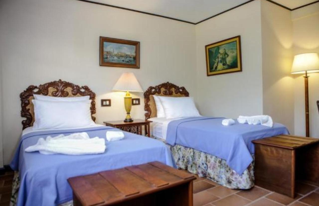Victoria'S Haven Bed & Breakfast Dumaguete City Exterior photo